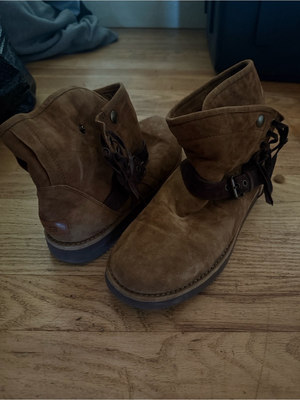 UGG KARISA Womens Brown Suede Ankle Booties 1009251 Size 8